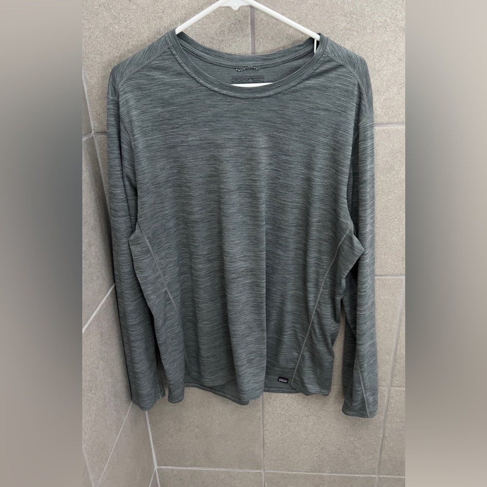 Patagonia long sleeve base layer shirt